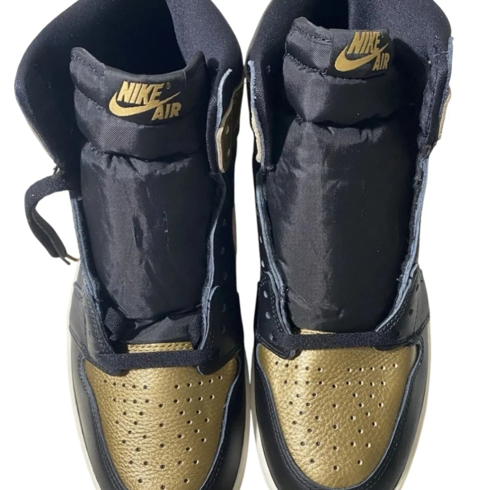 Jordan 1 Retro High OG Sneakers Black/Metallic Gold-Sail (DZ5485 071) 10.5